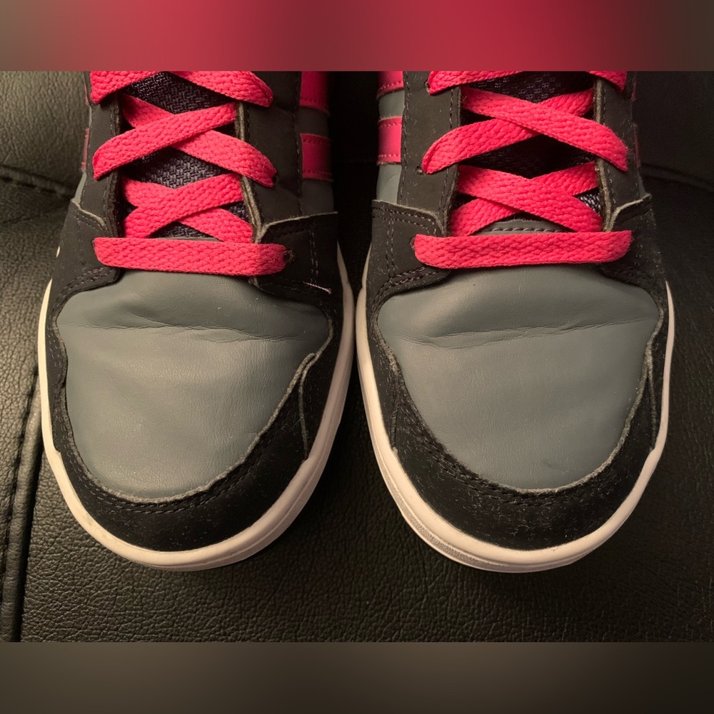 Adidas NEO Basketball Shoes Youth sz 7 BB9TIS Black | Gray | Pink - Picture 3 of 10